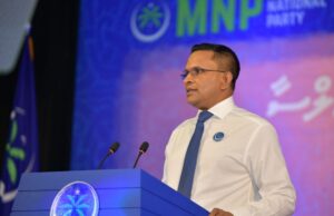 އަމިއްލަ މަސްލަހަތުގައި އުޅެގެން ބޯހިޔާވަހިކަމެއްވެސް، ހަމަޖެހުމެއްވެސް ނުހޯދޭނެ: ނާޒިމް