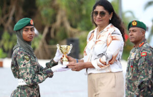 ސިފައިންގެ އަސާސީ ތަމްރީނު ކޯސް 185 ދަރިވަރަކު ފުރިހަމަކޮށްފި