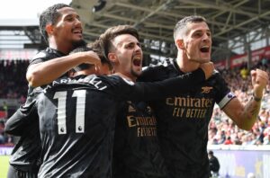 ބްރެންޓްފަޑް ބަލިކޮށް އާސެނަލް އެއްވަނައަށް