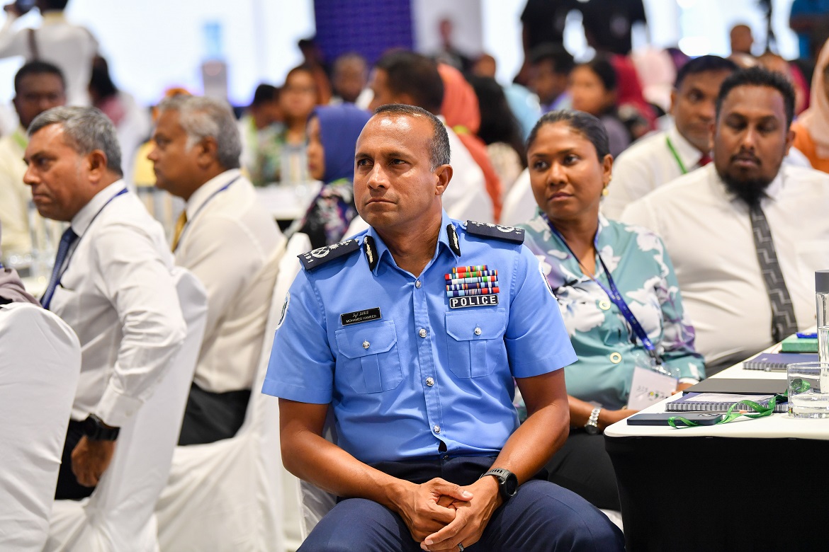 ދެކުނުގައި މަސްތުވާތަކެތި ބޭނުންކުރާ 300 އަށްވުރެ ގިނަ ކުޑަކުދިން