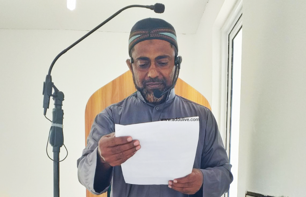 އައްޑޫ ބަހުރުވައިން ހުތުބާ ކިޔުމުން މުދިމަކު ސަސްޕެންޑްކޮށްފި