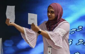 ސްޓެލްކޯގެ ނުވިކި ހުރި ފްލެޓްތަކުގެ ގުރުލުން ބާއްވައިފި