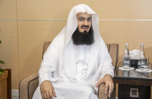 މުފްތީ މެންކުގެ ފުރަތަމަ ދަރުސް މިރޭ ކާނިވަލުގައި