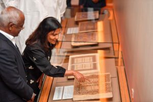 ރައީސްގެ ދެކަނބަލުން ބަޙްރައިންގެ ދާރުލްއާޘާރަށާއި، ބައިތު-އަލް ޤުރްއާން ފެސިލިޓީއަށް ޒިޔާރަތް ކުރައްވައިފި