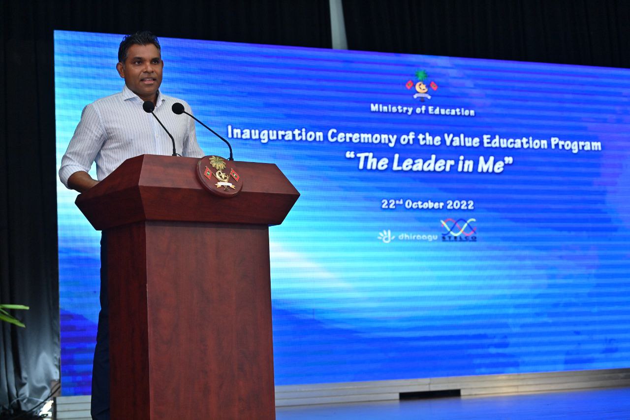 ކުދިން ތައްޔާރުވާންވީ ޤައުމަށް ޚިދުމަތްތަކެއް ކޮށްދެވޭނެ ބަޔަކަށް ވުމަށް: ނާއިބު ރައީސް