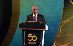 ގޮންޖެހުންތަކާއިއެކު ފަތުވެރިކަން މިހިސާބަށް ގެނައި މީހުންގެ ވާހަކަ ތާރީހައްޓަކައި ދައްކަންޖެހޭ: ރައީސް