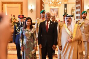 ރާއްޖޭގެ ފަތުރުވެރިކަމުގެ މޮޑެލްއަށް، ބަޙްރައިންގެ ރަސްގެފާނުގެ ތައުރީފް