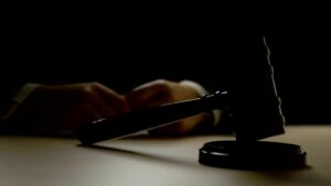 ދޮގުހެކި ދިނުމުގެ ނުބައިކަން