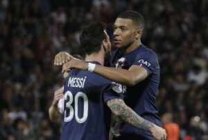 މެސީއާއި އެމްބާޕޭގެ ގޯލުތަކުން ޕީއެސްޖީ އެއްވަނައިގައި ހަމަޖެހިލައިފި