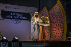 އަނެކުންގެ ފުރައްސާރައިން ސަލާމަތްވުމަށް، ﷲއަށް ކުއްތަންވެ، އެކަލާނގެ ހަނދުމަކުރުން އިތުރުކުރޭ: މުފްތީ މެންކު