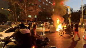 އިރާނުގައި ހިނގަމުންދާ މުޒާހިރާތަކުގައި މިހާތަނަށް 224 މީހުން މަރުވެއްޖެ