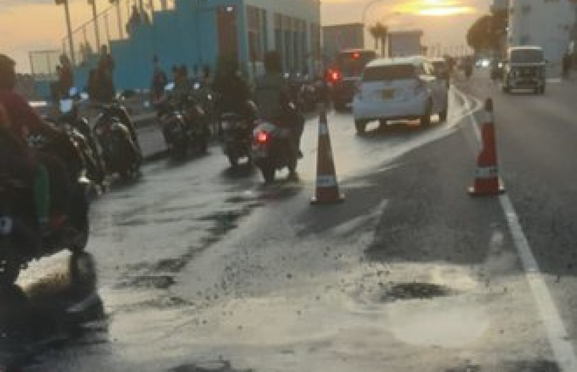 ކައުންސިލުގެ އެއްބާރުލުން ނުލިބޭތީ ތާރުމަގުން ފެންއަރާ މައްސަލަ ހައްލުނުކުރެވި، އިންޖީނު ނިއްވާލަން ޖެހިދާނެ: ސްޓެލްކޯ