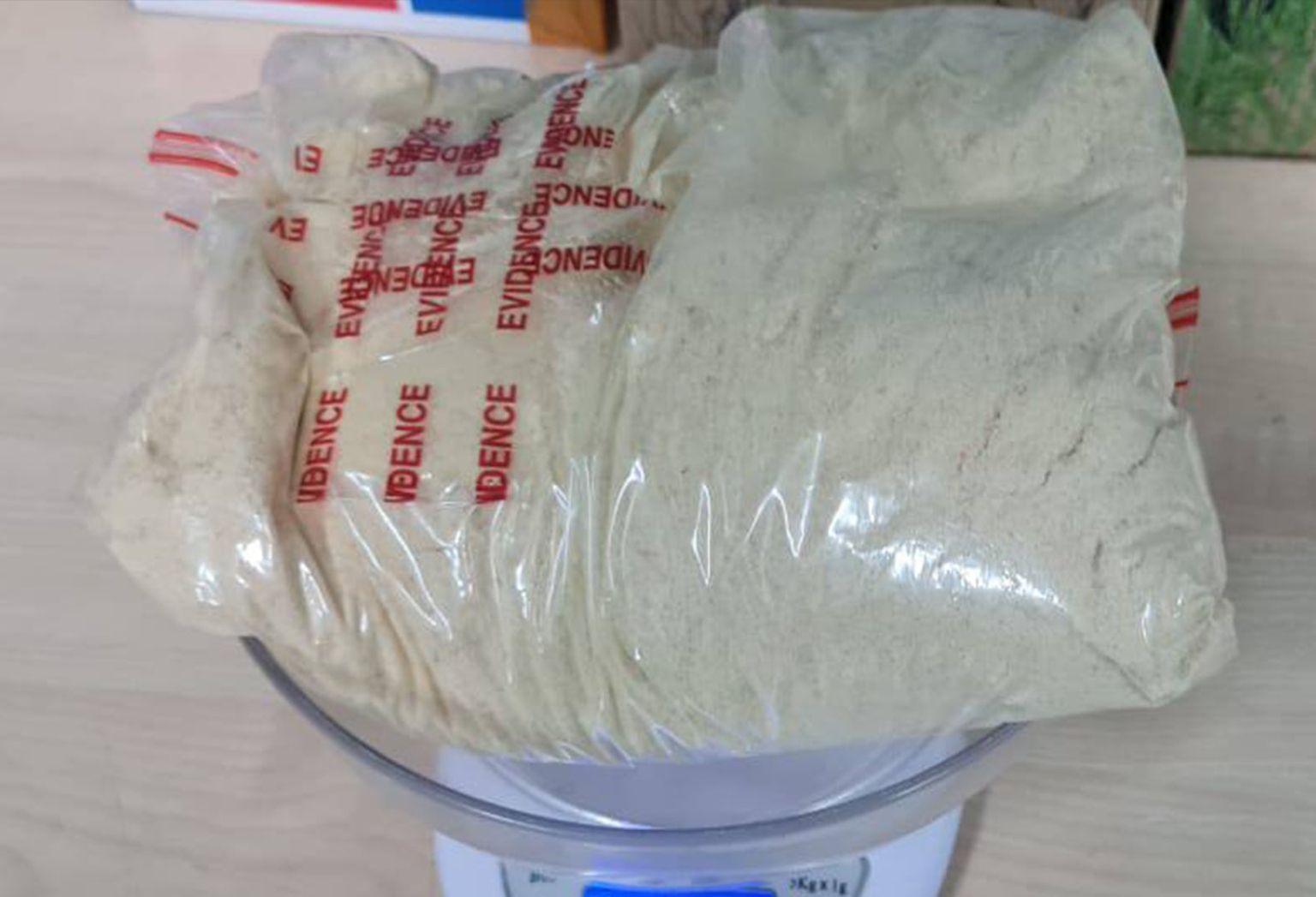 ޕޯސްޓުން އެތެރެކުރި 2 މިލއަން ރުފިޔާގެ ޑްރަގް އަތުލައިގެންފި