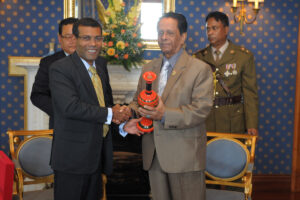 ފޯޅަވައްސަކީ މޮރިޝަސްގެ ތަނެއްގެ ގޮތުގައި ގަބޫލެއް ނުކުރަން: ނަޝީދު