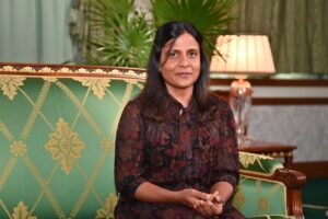ދަރިން ތަރުބިއްޔަތުކުރުމަށް އެކަކު އަނެކަކަށް އެހީތެރިވުމަށް ރައީސްގެ އަނބިކަނބަލުން ގޮވާލައްވައިފި