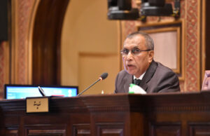 ޓެކްސް ބޮޑުކުރާ ބިލަށް ވޯޓަށް ނޭހުމުން ސަރުކާރު މެމްބަރު ރަތަށް!