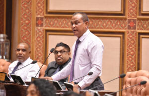 ނިކަމެތި އެތައް ބަޔަކު ދަނީ އިންސާފު ނުލިބި އާދޭސްކުރަމުން: އާމިރު