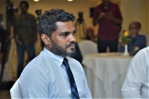 ހުކުރު ދުވަހުގެރޭގެ ޙަމަލާއަކީ ސިޔާސީ ބަޔަކު އަޑީގައި ތިބެގެން ހިންގި ފިނޑި ޢަމަލެއް: ޝިމާޒް