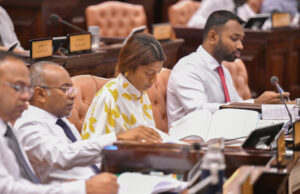 ބަޖެޓް ބަހުސް މާދަމާ ފަށަނީ