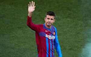 ޕީކޭ މާދަމާރޭ ކުޅުން ހުއްޓާލަނީ