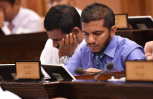 މަސްވެރިންގެ ކަންބޮޑުވުންތައް މަޖިލީހަށް!