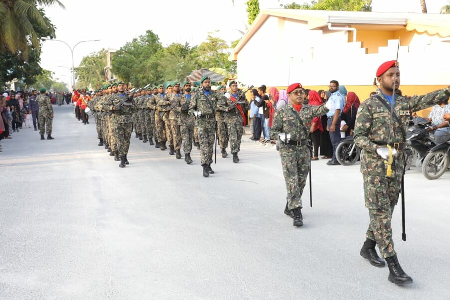 ނަޞްރުގެ ދުވަހުގެ ޕެރޭޑު ކުޅުދުއްފުށީގައި ބާއްވައިފި