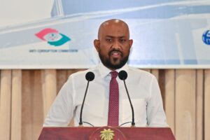 ކޮންމެ މީހަކީވެސް ފާޅުގައި ފަސާދައަށް ނޫނެކޭ ބުނާ މީހަކަށް ވާންޖެހޭ: ޝާމިލް