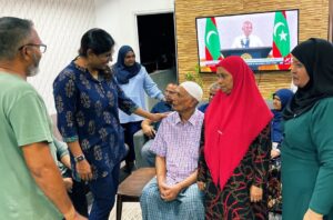 ރައީސް ޞާލިހުގެ ކެމްޕެއިން ޓީމުތައް މާލޭގައި ޑޯޓުޑޯ ހަރަކާތް ފަށައިފި