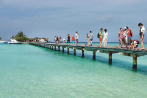 އެއް އަހަރުތެރޭ ރާއްޖެއަށް އެންމެ ގިނަ ފަތުރުވެރިން އައުމުގެ ރެކޯޑު އަދިވެސް ޗައިނާ އަތުގައި