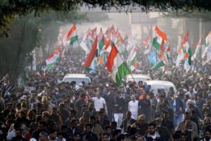 އިންޑިއާގެ އިދިކޮޅު ޕާޓީގެ، އެއްބައިވަންތަ ކަމުގެ ހިނގާލުން، 8 ސްޓޭޓެއް ކަނޑައްތުކޮށް ނިއުދިއްލީއާ ހަމައަށް