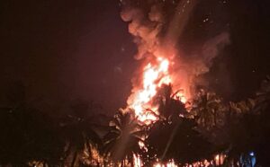 ހުޅުދޫ ތާރު އަޅާ ތަކެތި ގުދަން ކޮށްފައި ހުރި ތަނުގައި ރޯވެއްޖެ