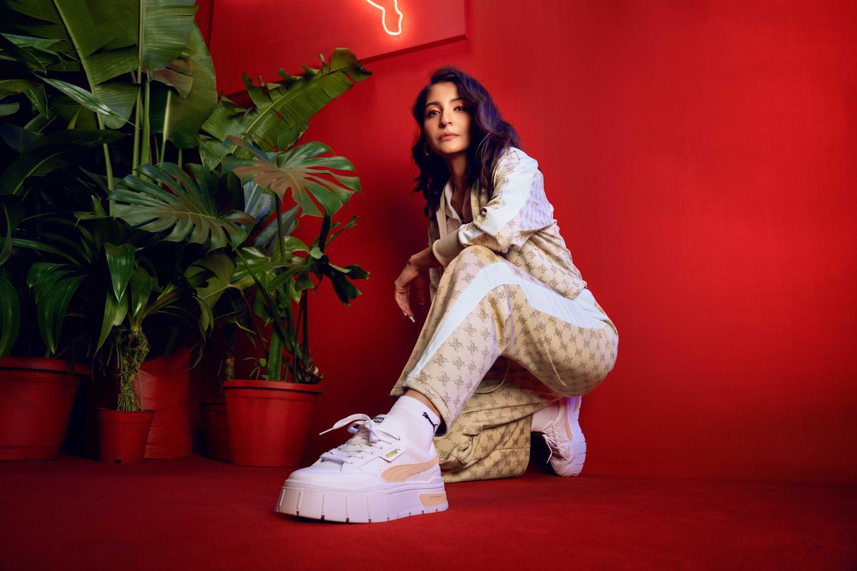 އެއްޗެހިކީ އަނުޝްކާ، ޕޫމާއާ އެކު އެއްބަސްވުމަކަށް