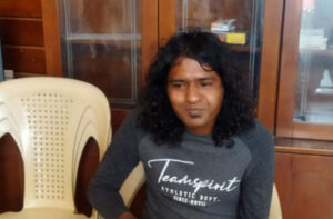 އިންޑިއާގެ ރީހެބެއްގައި ފަރުވާ ހޯދަމުންދިޔަ ދިވެއްސަކު ގެއްލިގެން ހޯދަނީ