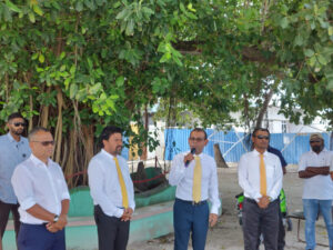 ނަޝީދުގެ ކެމްޕެއިން ދަތުރު ފަށްޓަވައިފި، ފުރަތަމަ ވަޑައިގަތީ ހޯރަފުށްޓަށް