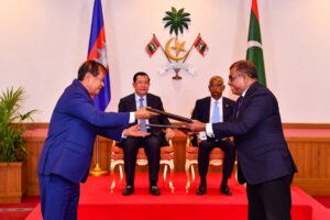 ރާއްޖެއާއި ކެމްބޯޑިއާއާ ދެމެދު އެއްބަސްވުންތައް ބަދަލުކުރުން