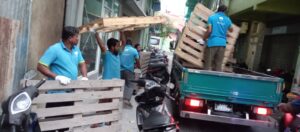މާލޭ މަގުތަކުގައި ޤަވާއިދާއި ޚިލާފަށް ބަހައްޓާފައި ހުރި ޕެލެޓްތައް ނަގަންފަށައިފި