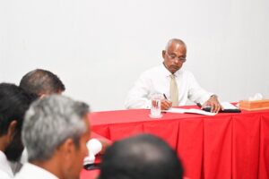 ރ. އަތޮޅު ދެކުނު ބިތުގައި އެއަރޕޯޓެއް އަޅައިދޭނަން: ރައީސް