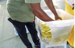 ތިނަދޫގައި ބަހައްޓާފައި ހުރި ވޯޓު ފޮއްޓެއް ފަޅާލައިފި