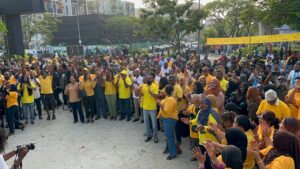 ޚާއްސަ ދުޢާއަކާއެކު "އެމްޑީޕީ ކުރިއަށް" ކެމްޕޭންގެ ހަރާތްތައް ނިންމާލައިފި