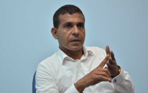 ނައިބު ކަމުން އިސްތިއުފާ ދެއްވައި ފަލާހު ނަޝީދުގެ ކެމްޕެއިނަށް!