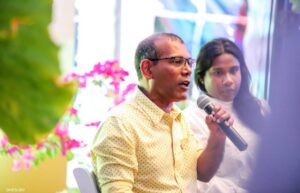 ބަރާބަރަށް ހިނގާ ދެވަނަ ފުރުސަތުގެ ޕްރޮގްރާމެއް ހިންގަން ޖެހޭ: ނަޝީދު