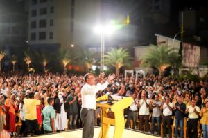 ވާދަވެރި ޕްރައިމަރީގެ ނަތީޖާ އިއުލާން ކުރިތާ އެއް ދުވަސް، ނަޝީދުގެ ހަނު! ސަޕޯޓަރުން ހާސްކަމުގައި!