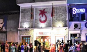 މުޒާހިރާތަކުގައި ނޫސްވެރިންނަށް އަނިޔާވަމުން ދާތީ މީޑިއާ ކައުންސިލުން ކަންބޮޑުން ފާޅުކޮށްފި