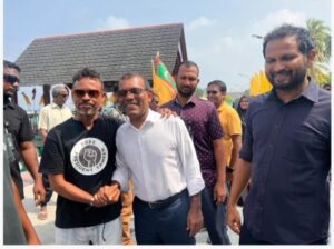 ޕީޕީއެމްގެ އެކްޓިވިސްޓުން ނަޝީދުގެ ކެމްޕޭންގައި ހަރަކާތްތެރިވާ ފޮޓޯތަކެއް ސޯޝަލް މީޑިއާގައި!