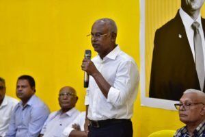 48 އިންސައްތައާއި ހަމައަށްވެސް ދެވިދާނެ، ނަމަވެސް މާޒީން ފެންނާން އޮތީ ގިނިކަންޏާ ނިކުމެ ނުވާތަން: ރައީސް