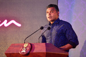 މޯލްޑިވިއަންއިން ހަމަހަމަކަމާއެކު ޚިދުމަތް ފޯރުކޮށްދިނުމަށް ނައިބު ރައީސް، ގޮވާލައްވައިފި