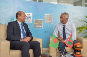 ބަންގްލަދޭޝްގެ ސަފީރު މާލެ ސިޓީގެ މޭޔަރުގެ އަރިހަށް އިޙްތިރާމްގެ ޒިޔާރަތެއް ކުރައްވައިފި