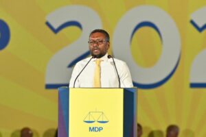 ރައްޖޭގައި ޚުދުމުޚުތާރުކަން އާލާވިޔަ ނުދިނުމަށް ކުރާންޖެހޭ މަސައްކަތްތަކާއިގެން އެމްޑީޕީ ކުރިޔަށް ދާނެ: ފައްޔާޒު