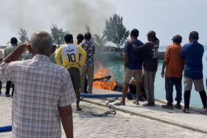 ދިއްގަރުގައި ލޯންޗެއްގެ އިންޖީނު ގޮވައި ދެ މީހަކަށް އަނިޔާވެއްޖެ