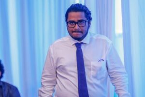 މަޝްހޫރު ސޯޝަލްމީޑިއާ އެކްޓިވިސްޓު ޝުމްބާ ގޮންގްގެ ޓްވިޓަރ ވެރިފިކޭޝަން ބެޖު އަތުލައިފި